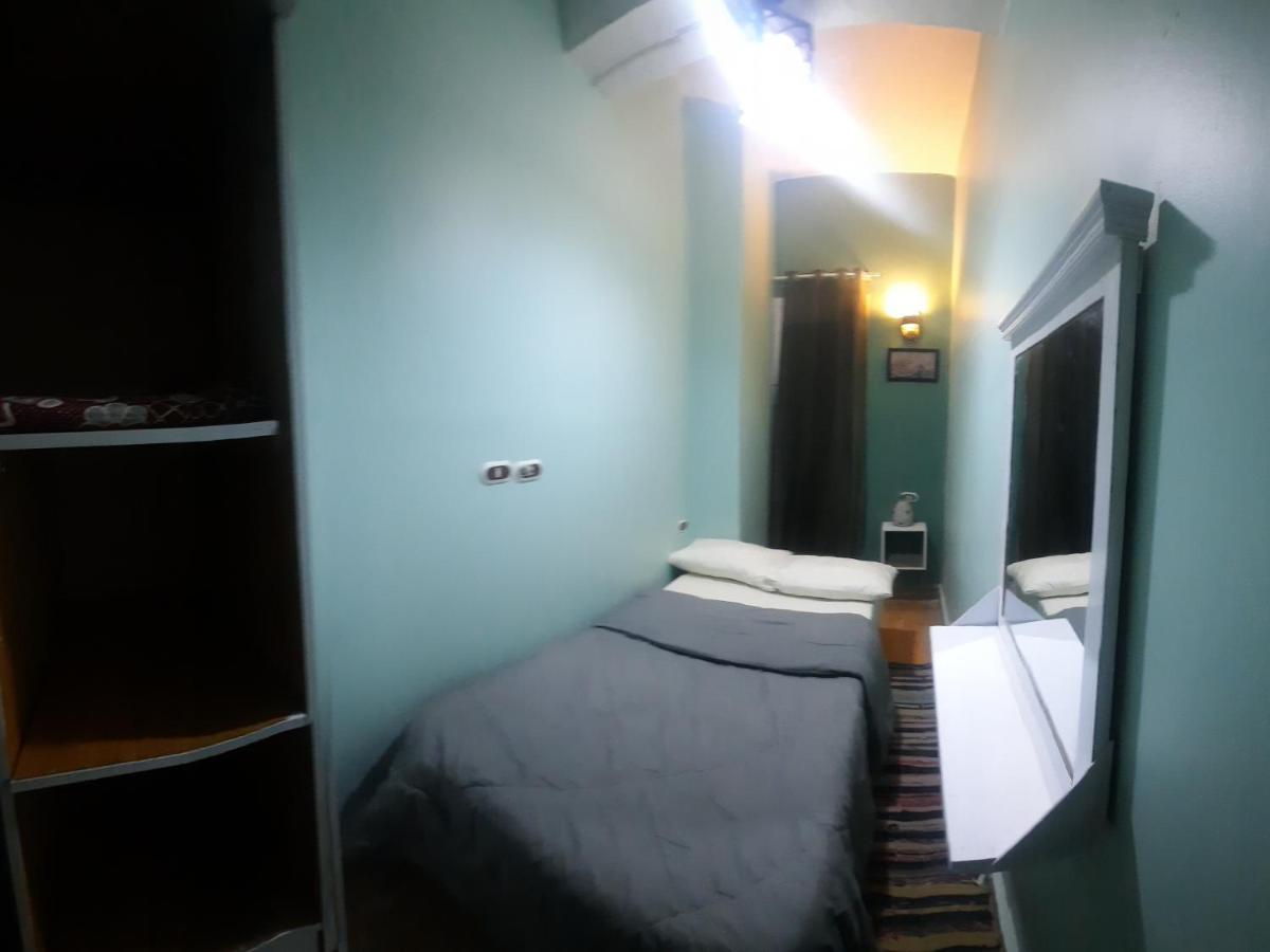 Happy Life Hostel Кайро Екстериор снимка