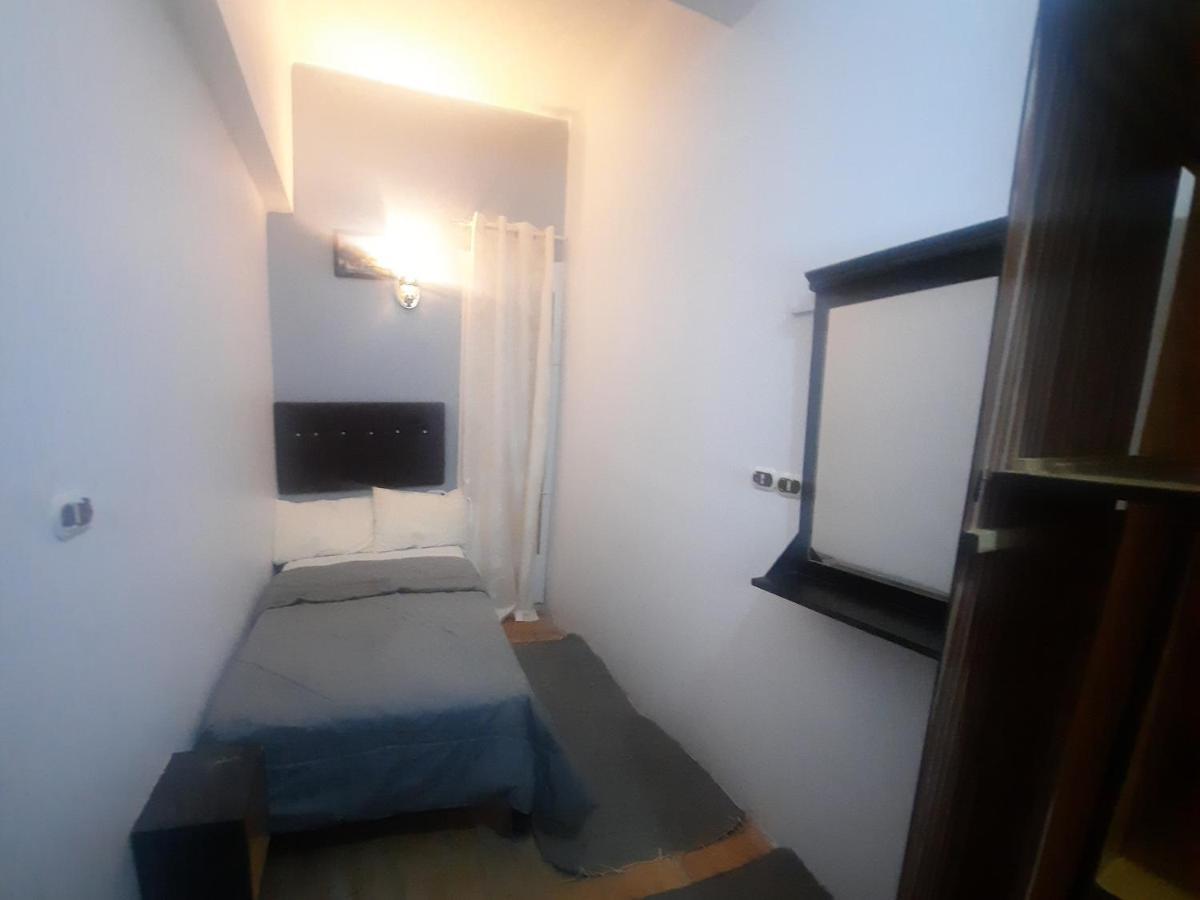 Happy Life Hostel Кайро Екстериор снимка